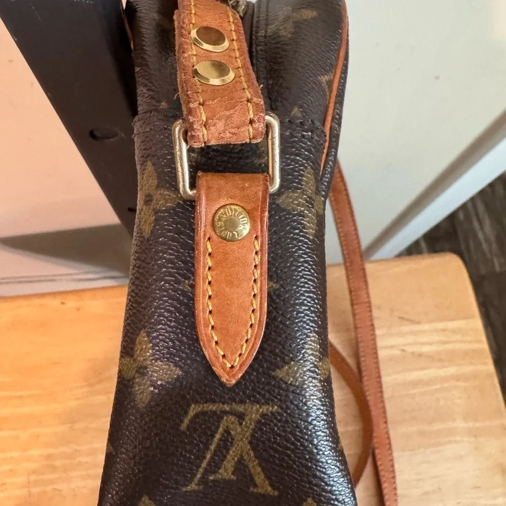 Louis Vuitton Trocadero 26 Monogram Brown Crossbody Bag
